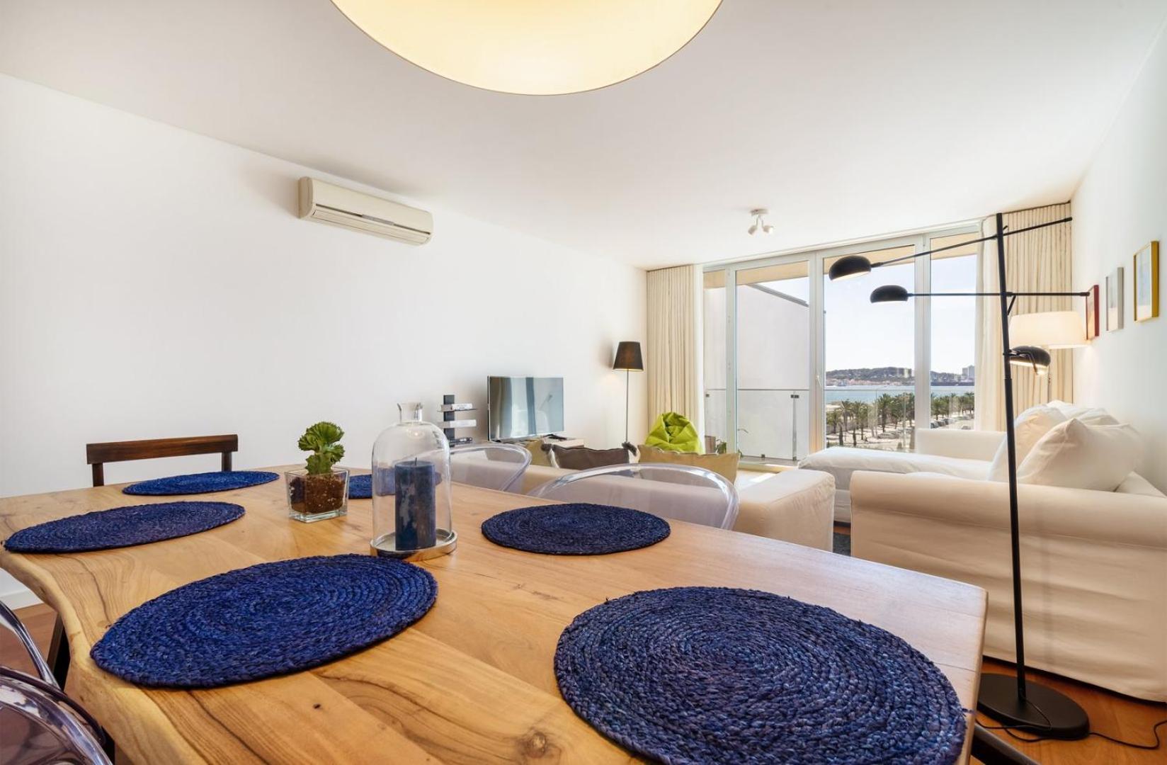 Ferienwohnung Guestready - Alges Apt With Stunning Rooftop Pool Exterior foto